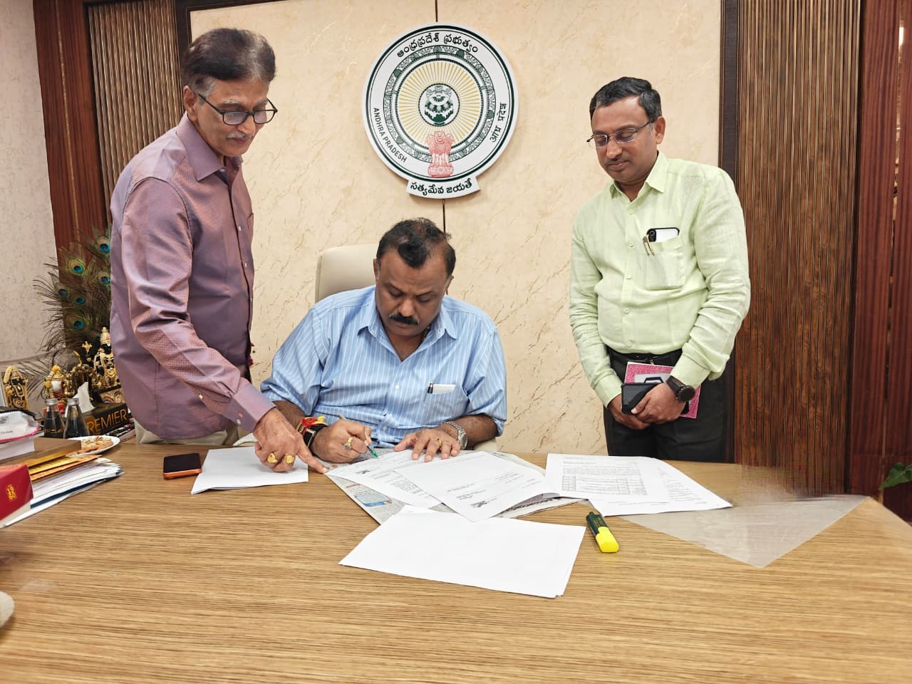 కొత్త సంవత్సర కానుక